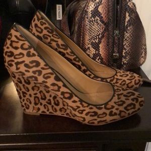 Banana republic gorgeous wedges size 8